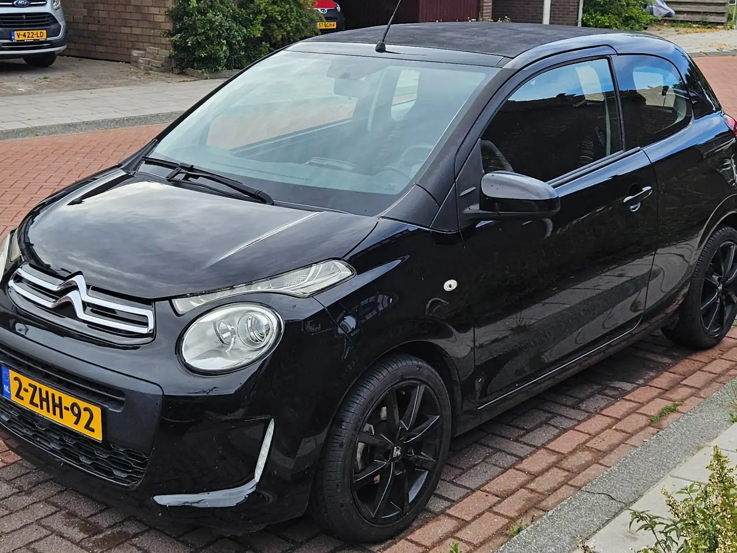 Citroen C1 C1 1.0 e-VTi AirS Feel Zwart - 2