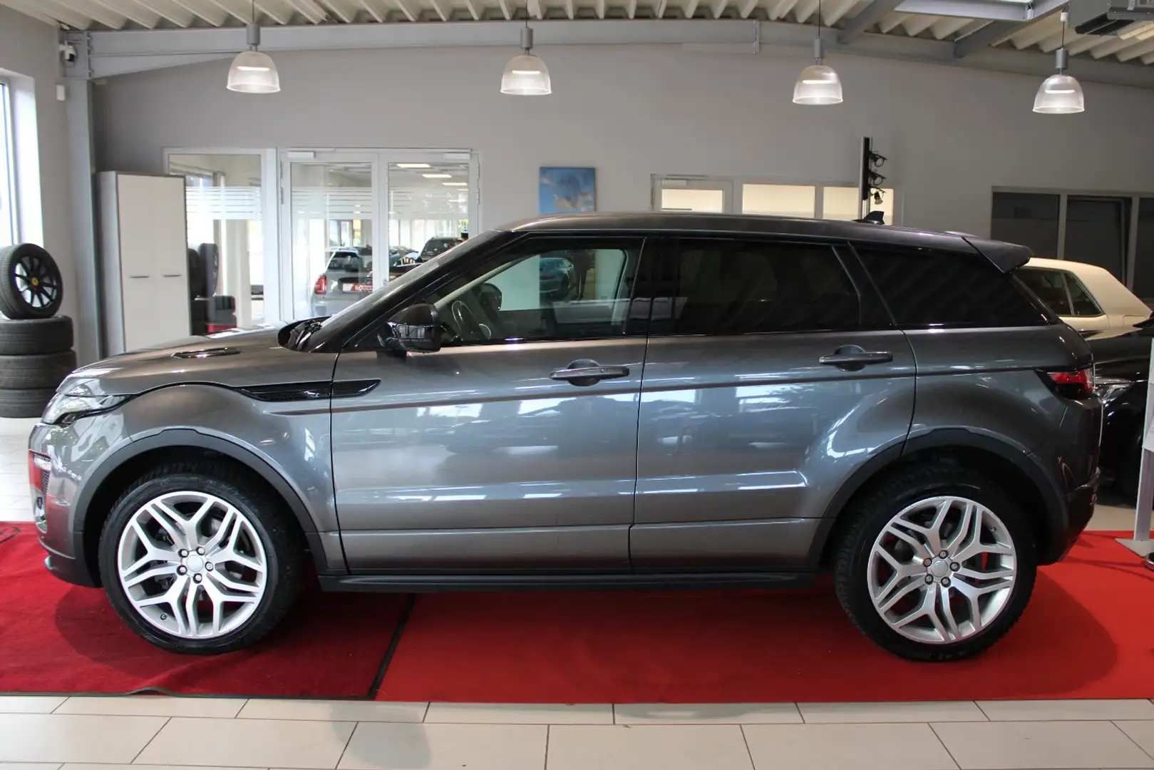 Land Rover Range Rover Evoque HSE Dynamic Серый - 2