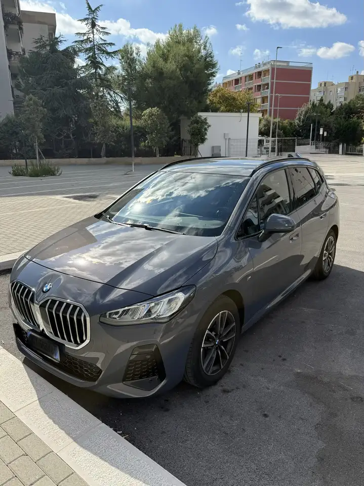 BMW 218
