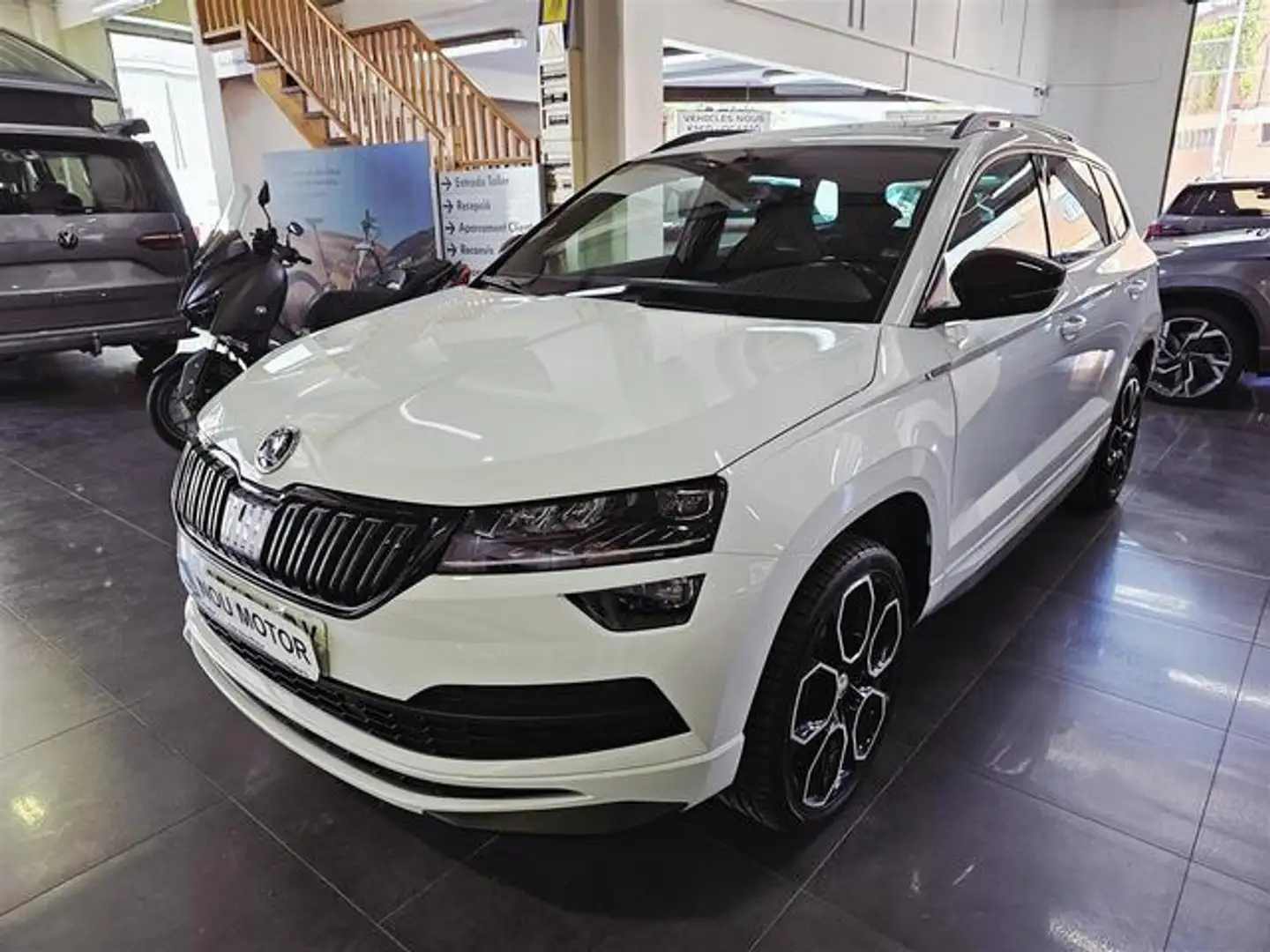 Skoda Karoq 1.5 TSI Sportline ACT DSG Blanco - 1
