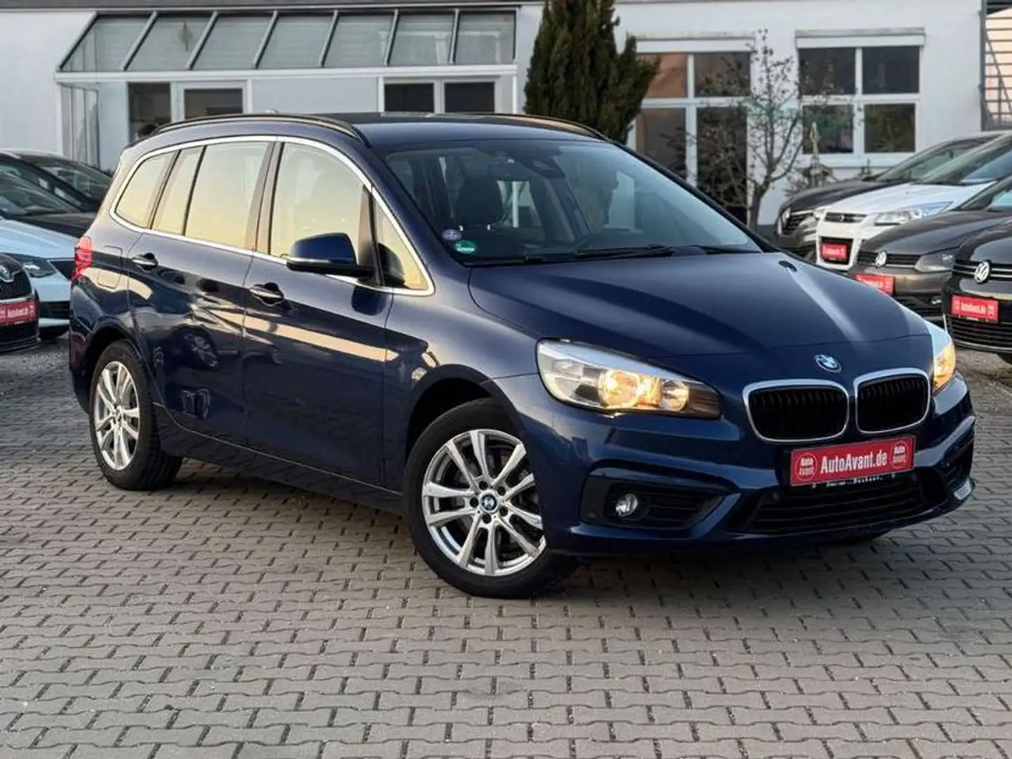 BMW 220 i Gran Tourer Advantage*8-FACH*AUTOMATIK*BCM* Blau - 1
