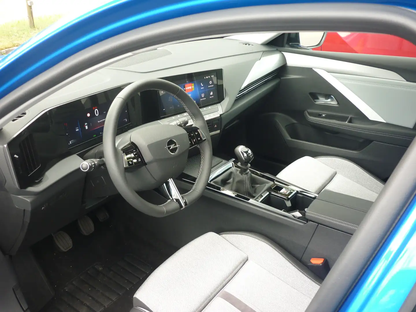 Opel Astra 1.2 Turbo Elegance Blau - 2