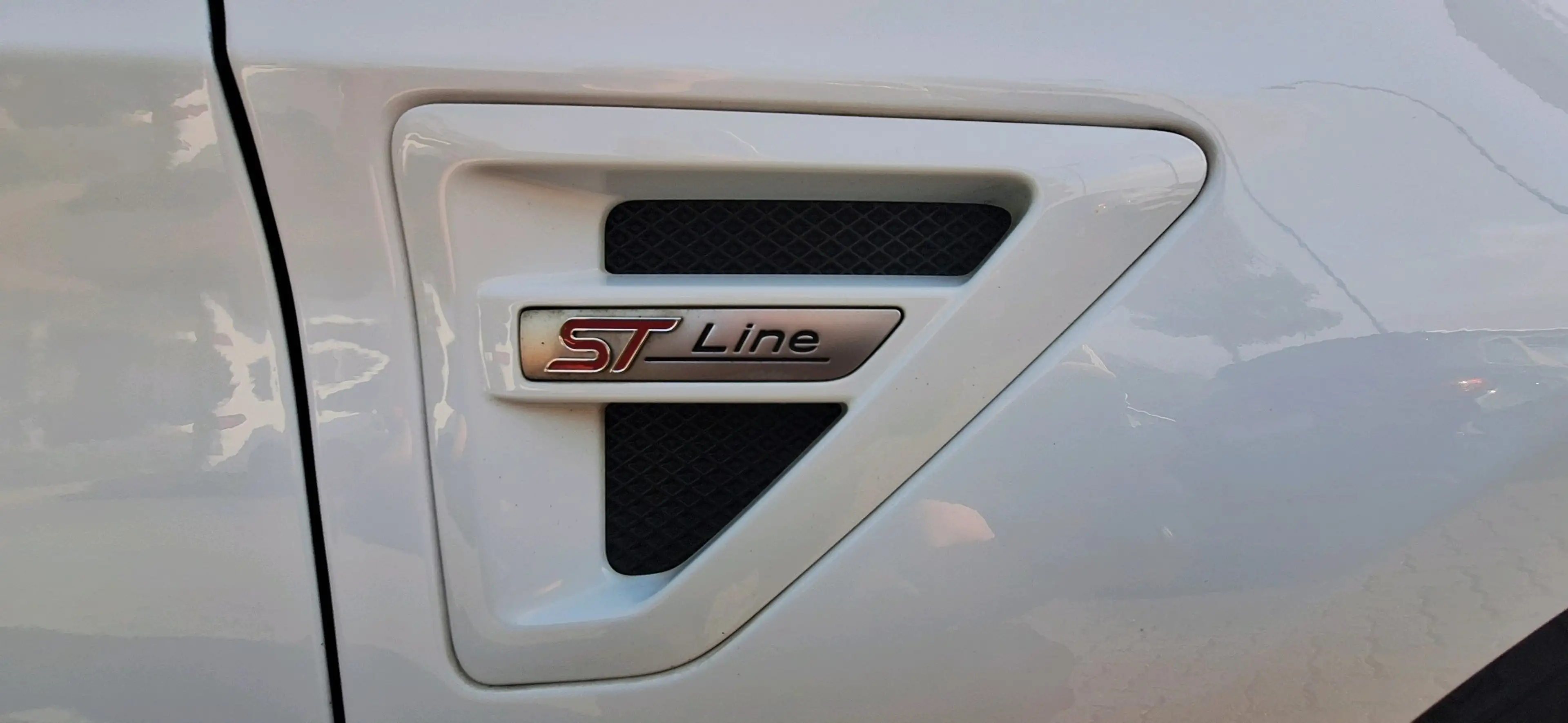 Ford S-Max ST-Line — photo 10