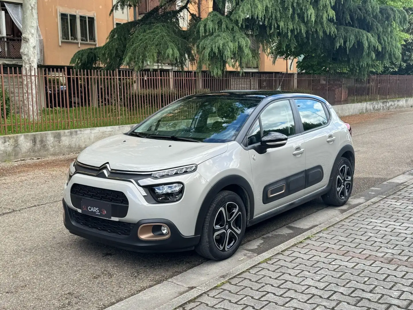 Citroen C3 C3 1.2 PureTech C-Series 83cv Beige - 1