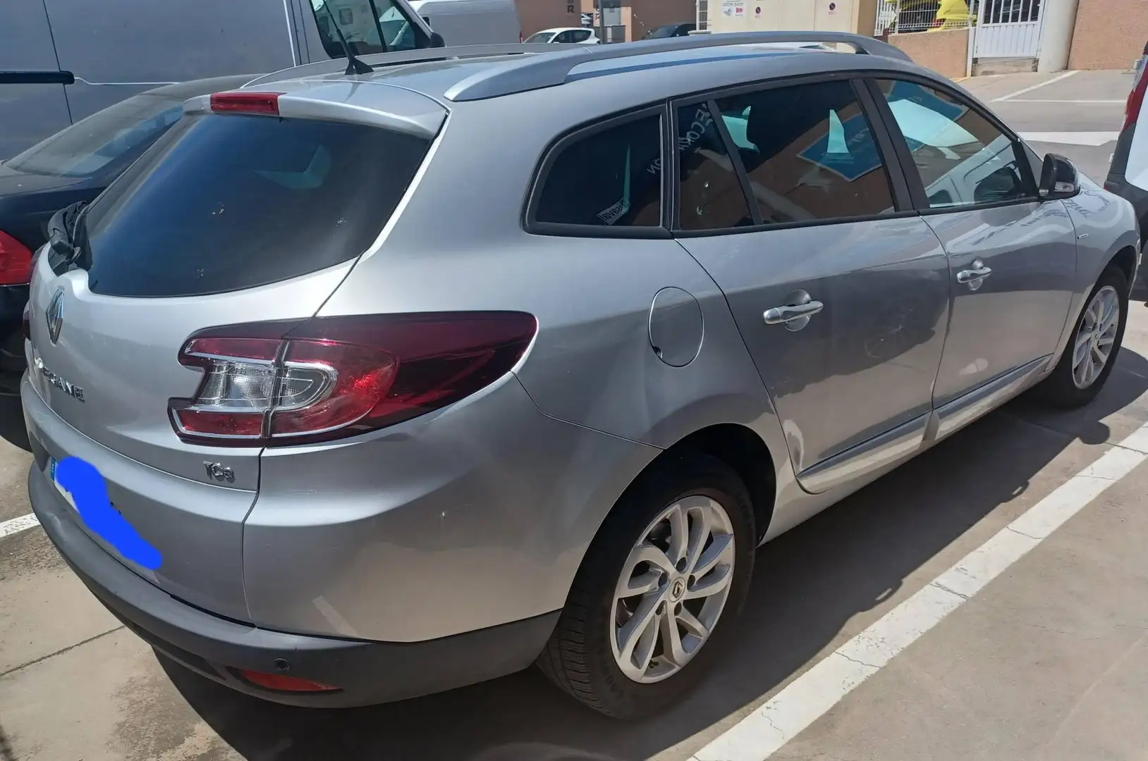 Renault Megane Mégane S.T. 1.2 TCE Energy Intens S Gris - 2