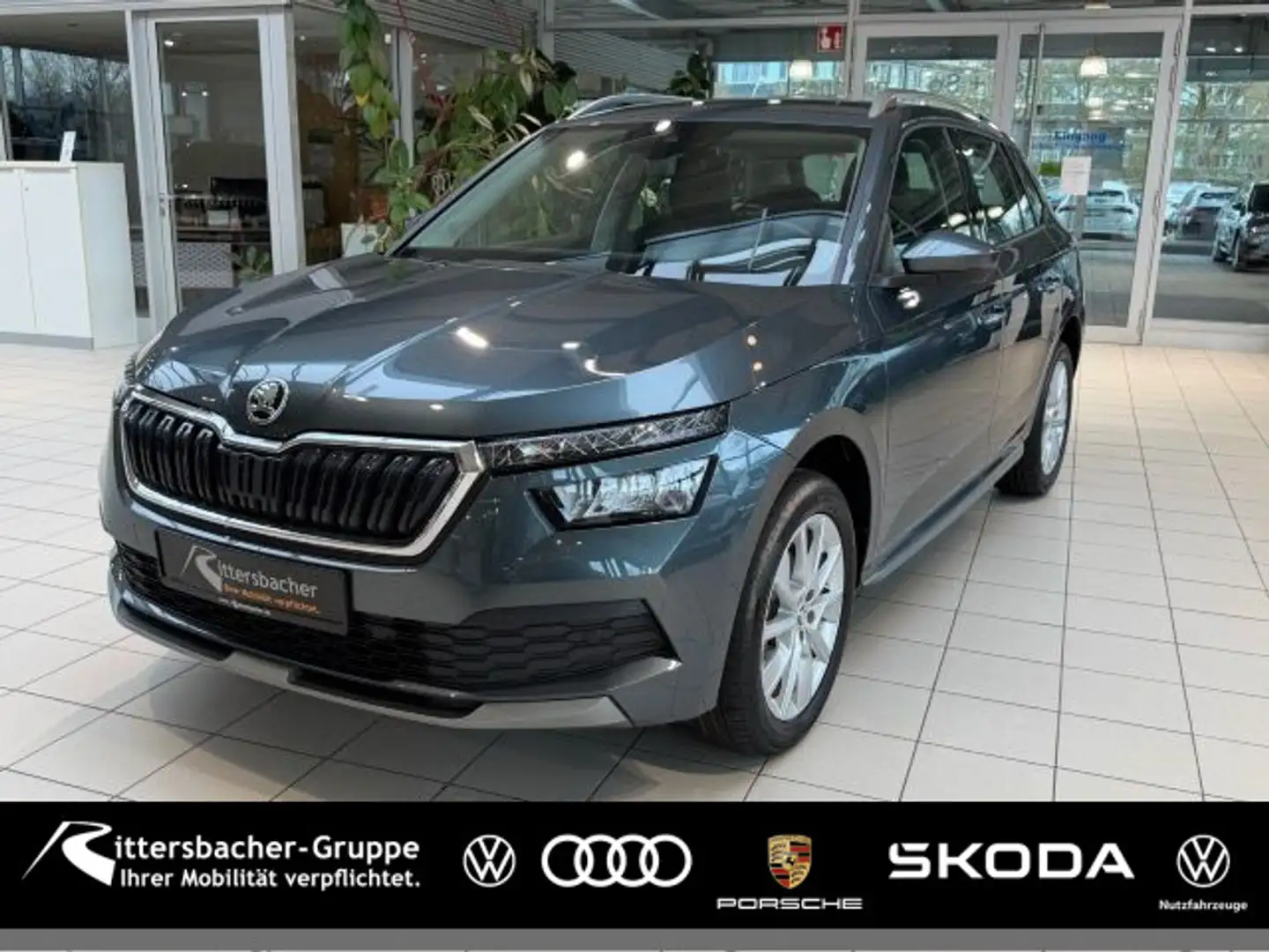 Skoda Kamiq Style 1.5 TSI DSG Navi Kamera PDC Kessy Grau - 1