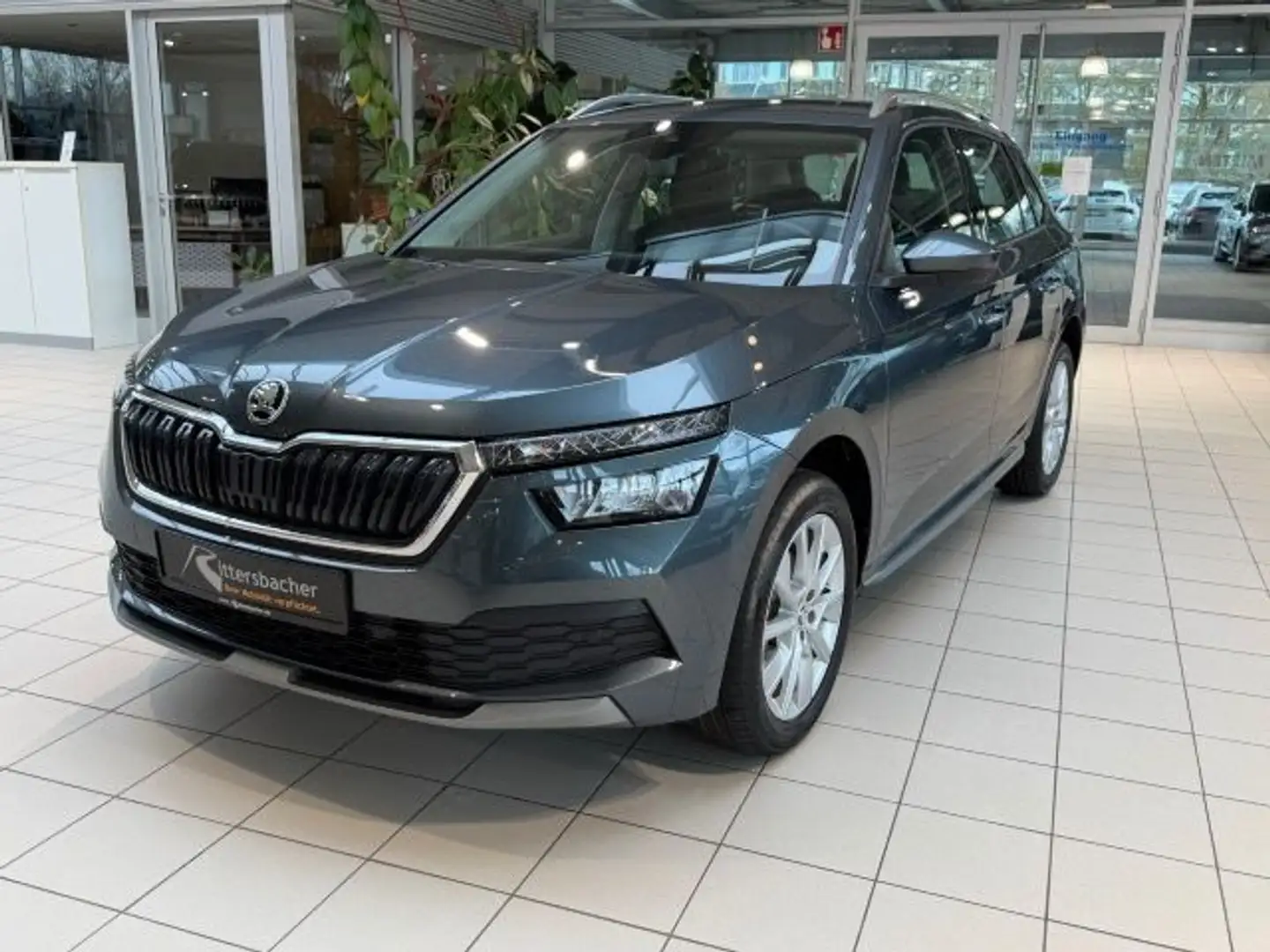 Skoda Kamiq Style 1.5 TSI DSG Navi Kamera PDC Kessy Grau - 2