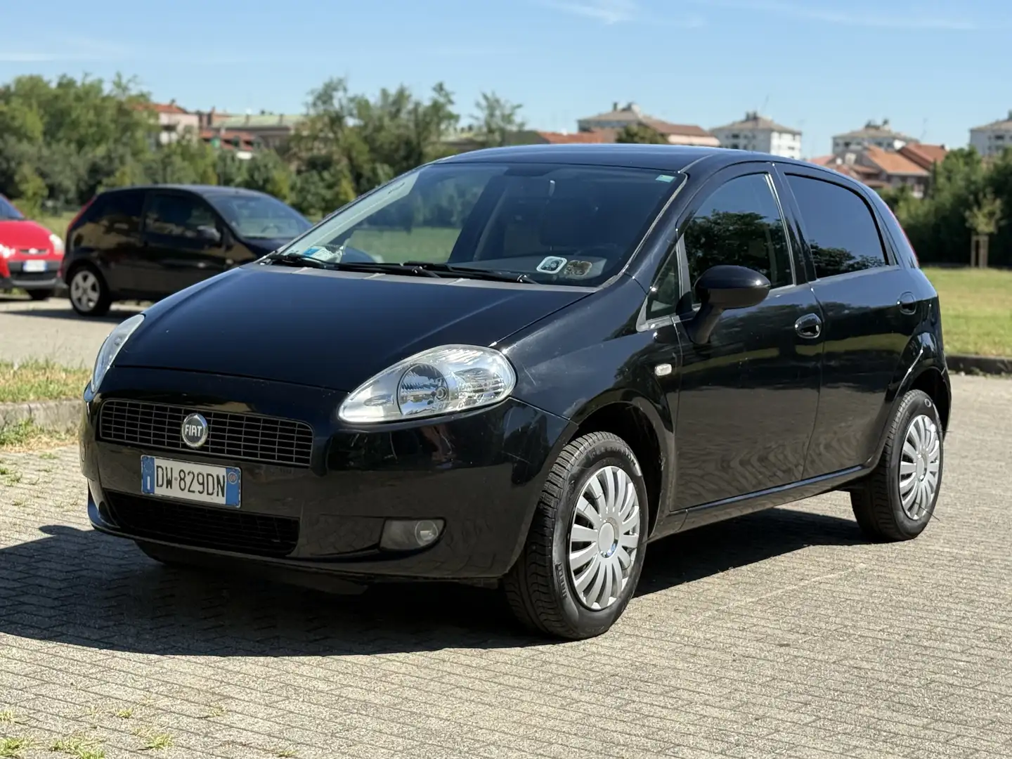 Fiat Grande Punto 5p 1.4 natural power Actual 77cv Euro 5 - 1