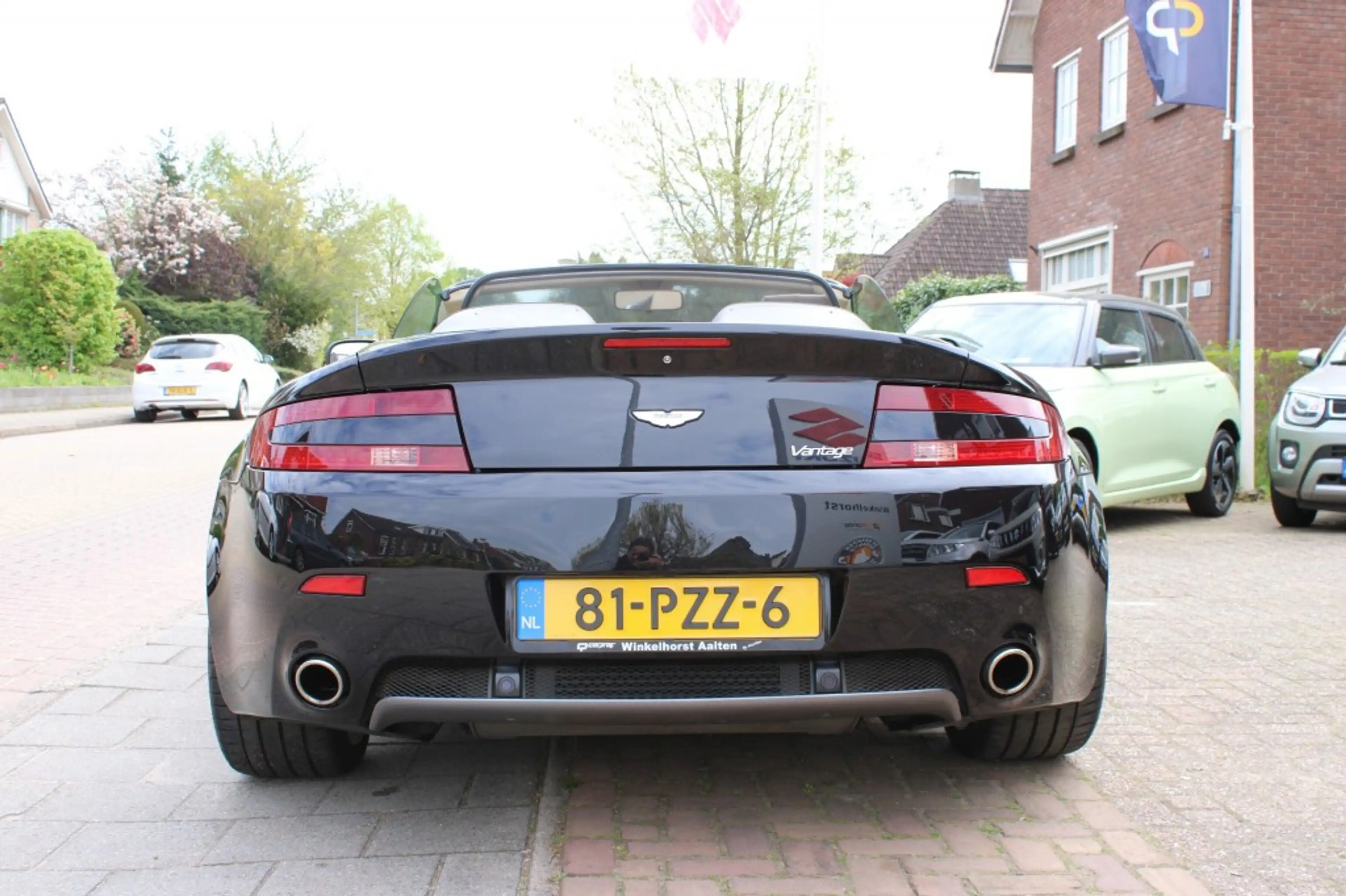 Aston Martin Vantage 4.3 V8 SPORTSHIFT — photo 4