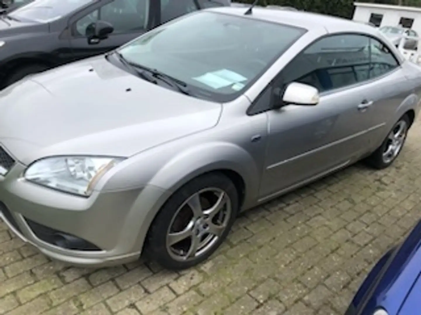 Ford Focus CC Coupe-Cabriolet 1.6 16V Trend Bronze - 2