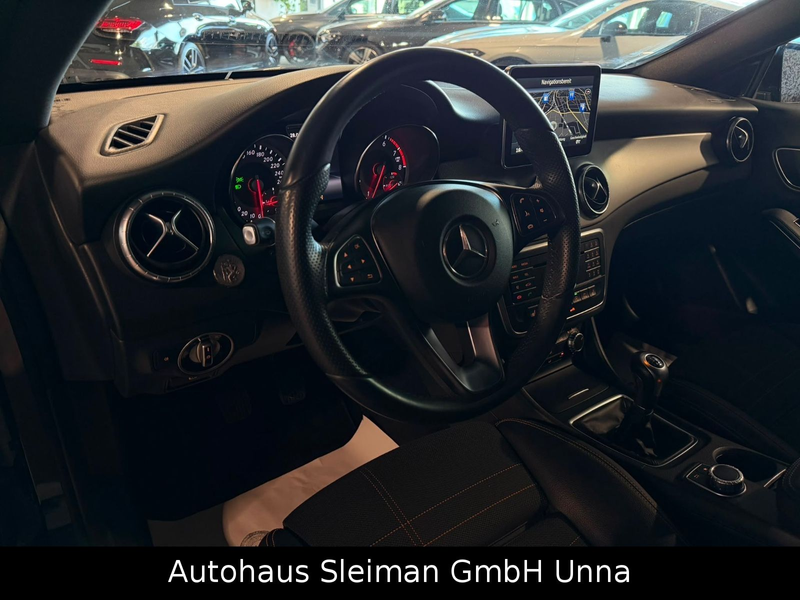 Mercedes-Benz CLA 180 CLA Shooting Brake CLA 180/XENON/Comand/Night — photo 8