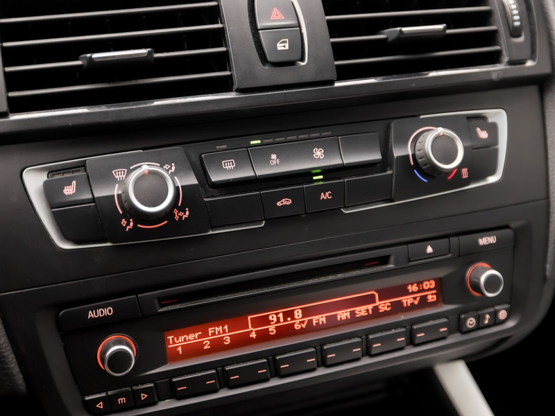 BMW 116 1 Serie 116i Sport 136Pk (4 CILINDER, 5 DEURS, STO — photo 8