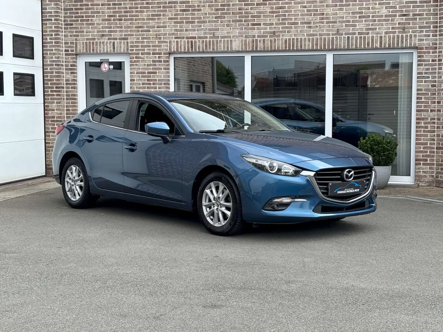 Mazda 3 2.0 SKY-G Sedan / Apple Carplay / 101000km Albastru - 1