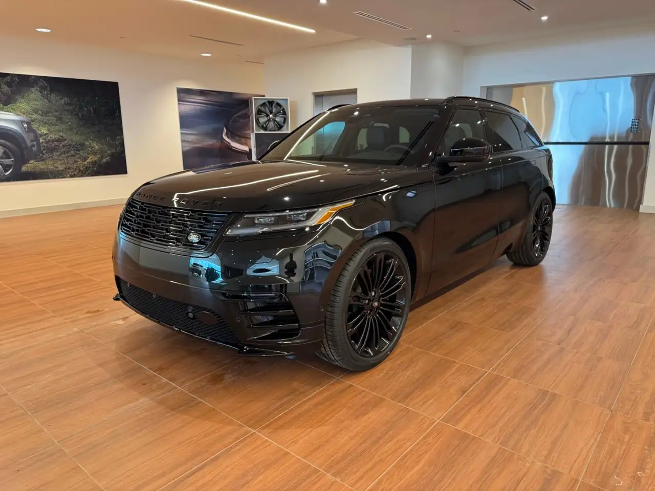2026 Land Rover Range Rover Velar