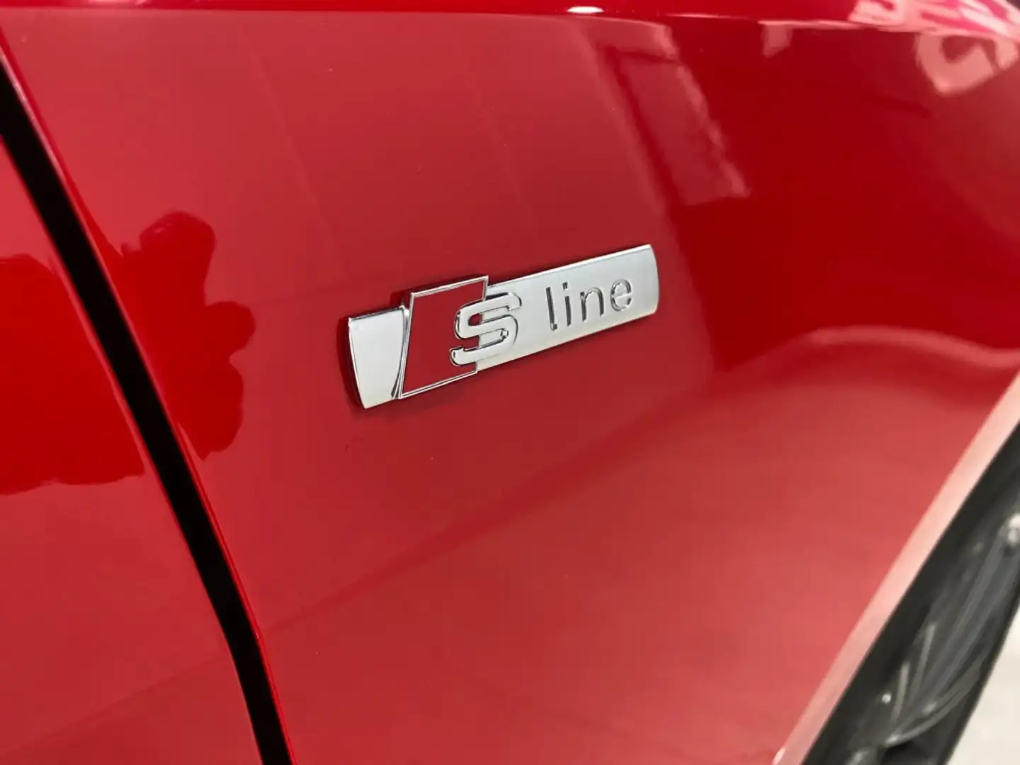 Audi A1 Sportback 30 TFSI S line Rojo - 2