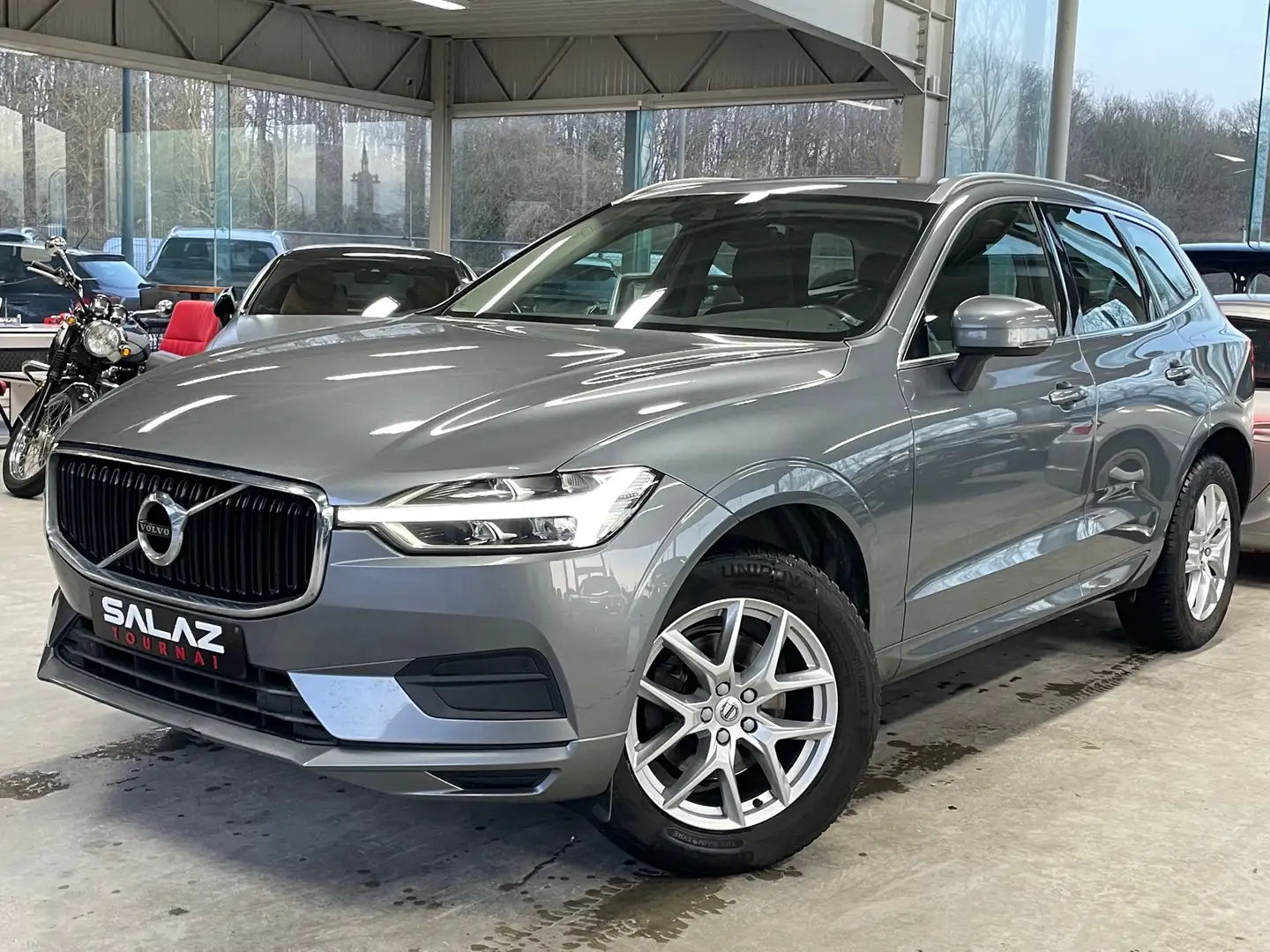 Volvo XC60 2.0 D4_BOITE AUTO_NAVI_CAMERA_CUIR_LED_ Gris - 2