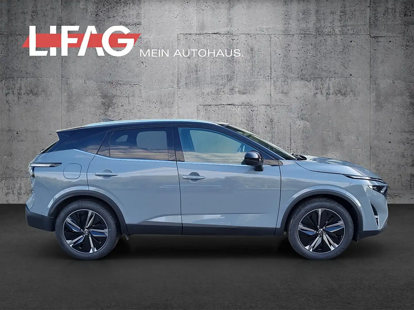 Nissan Qashqai 1,3 DIG-T MHEV ALLRAD Tekna Xtronic *ab € 34.99... Grau - 2