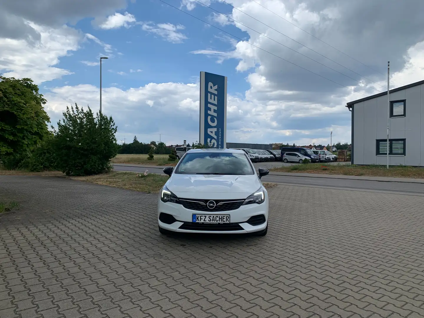 Opel Astra K  Design *Klimaautomatik, Navi* Weiß - 2