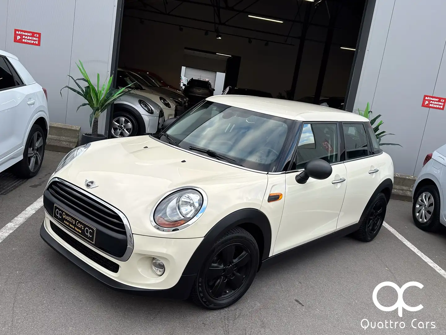 MINI One 1.5i - 5 Portes - Gps - Clim - Bluetooth - Led Beige - 2
