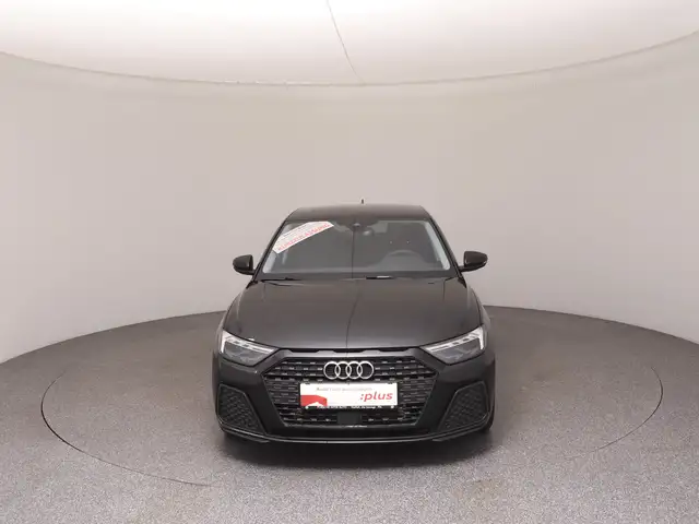 Audi A1 view 3