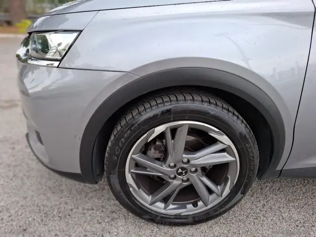 DS Automobiles DS 7 Crossback view 6