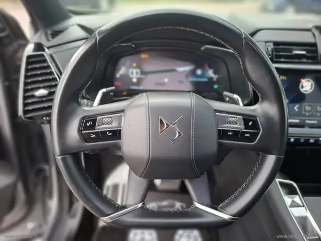 DS Automobiles DS 7 Crossback view 12