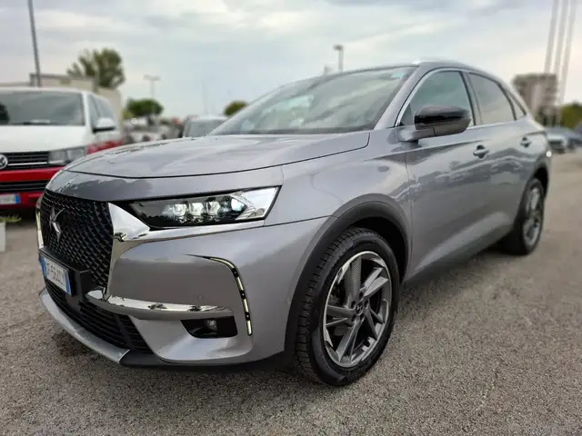 DS Automobiles DS 7 Crossback view 9