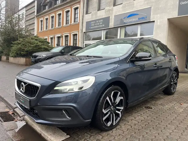 Volvo V40 Cross Country Pro T3 Automatik, Leder, LED