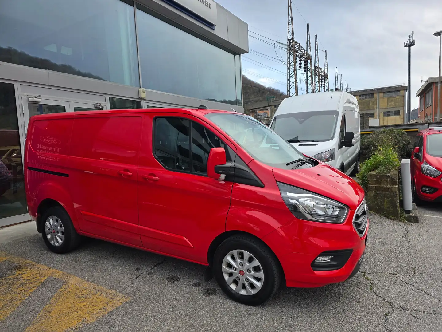 Ford Transit Custom Van Titanium 130cv td  3 posti Cambio Aut. Rouge - 1