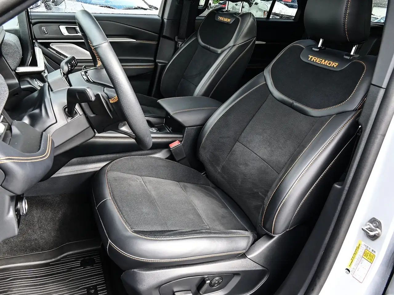 Ford Explorer photo Ford Explorer