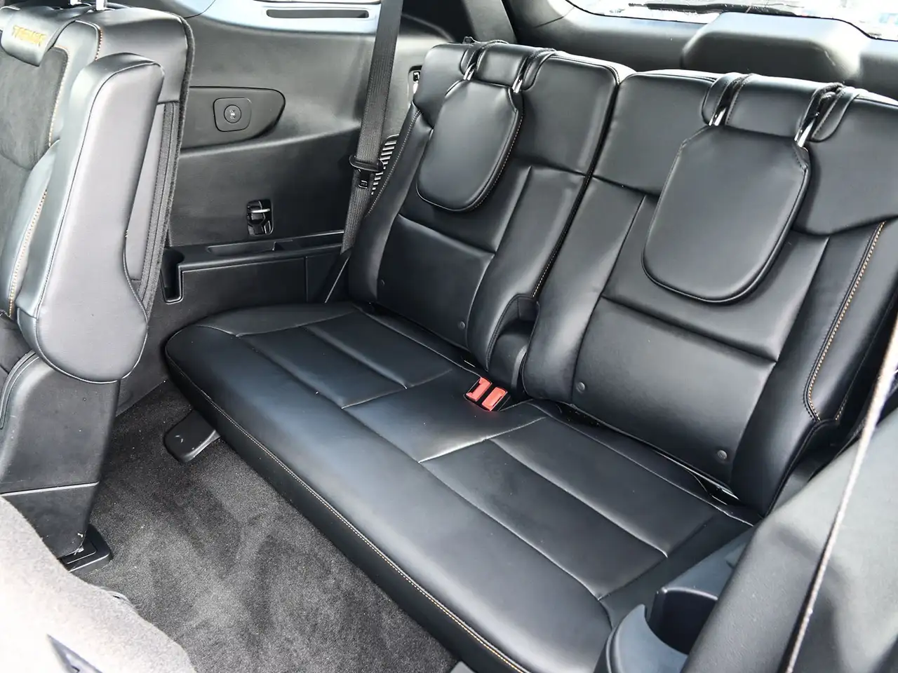 Ford Explorer photo Ford Explorer