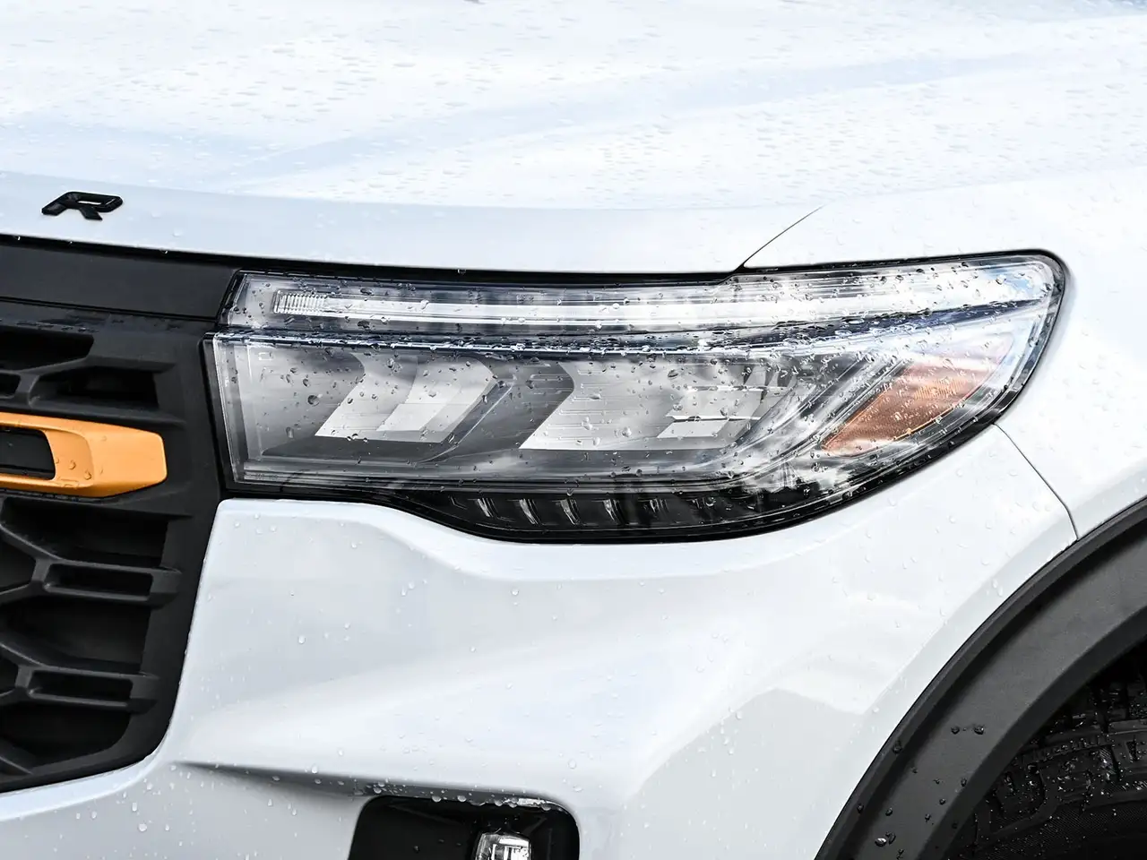Ford Explorer photo Ford Explorer
