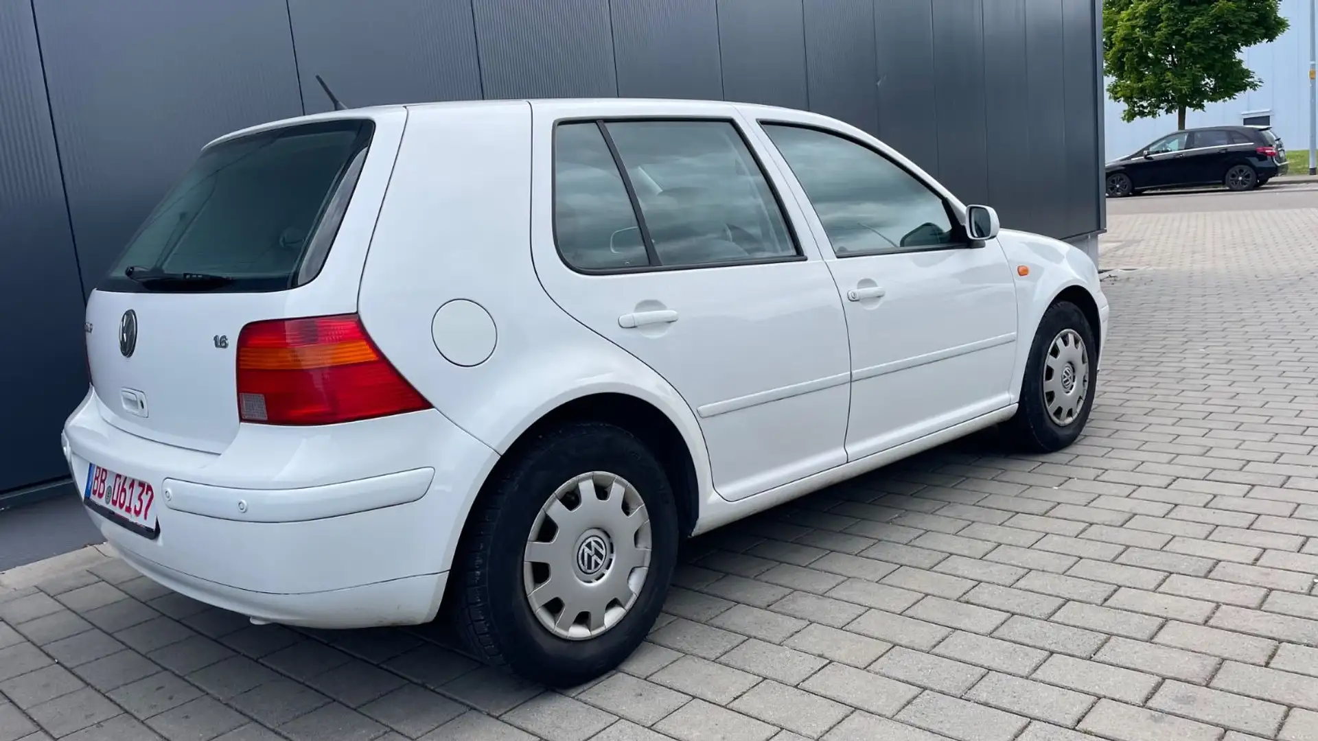 Volkswagen Golf 1.6 AUTOMATIK-PDC-SHZ-TÜV -Garantie Blanc - 2
