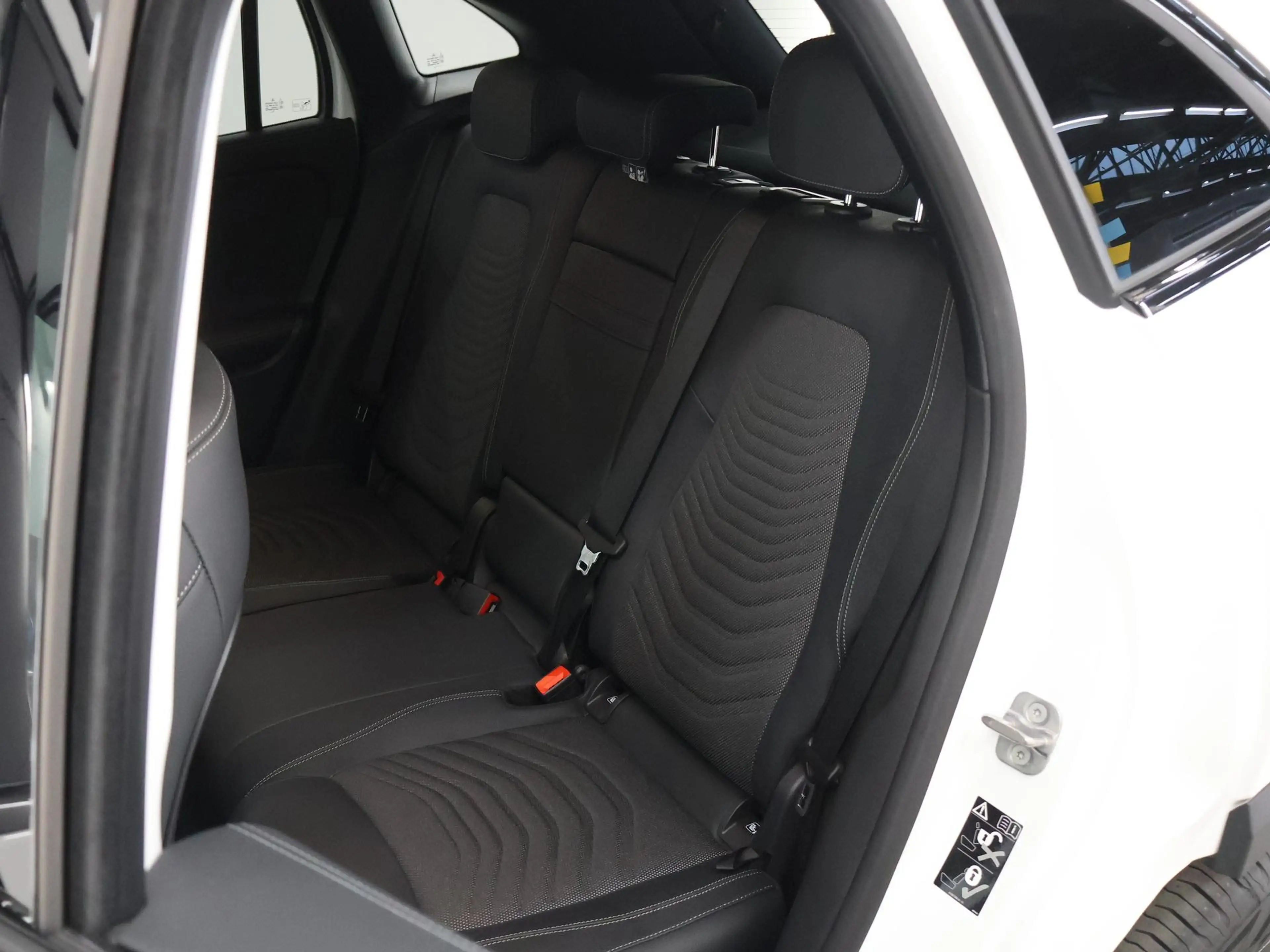 Mercedes-Benz GLA 250 e Luxury Line | Night pakket | Trekhaak | Winter p — photo 11