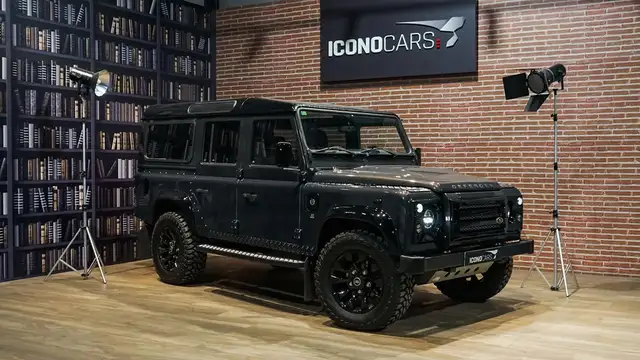 Land Rover Defender 110 SW SE