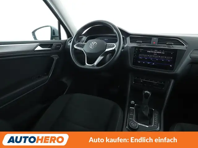 Volkswagen Tiguan Allspace view 13