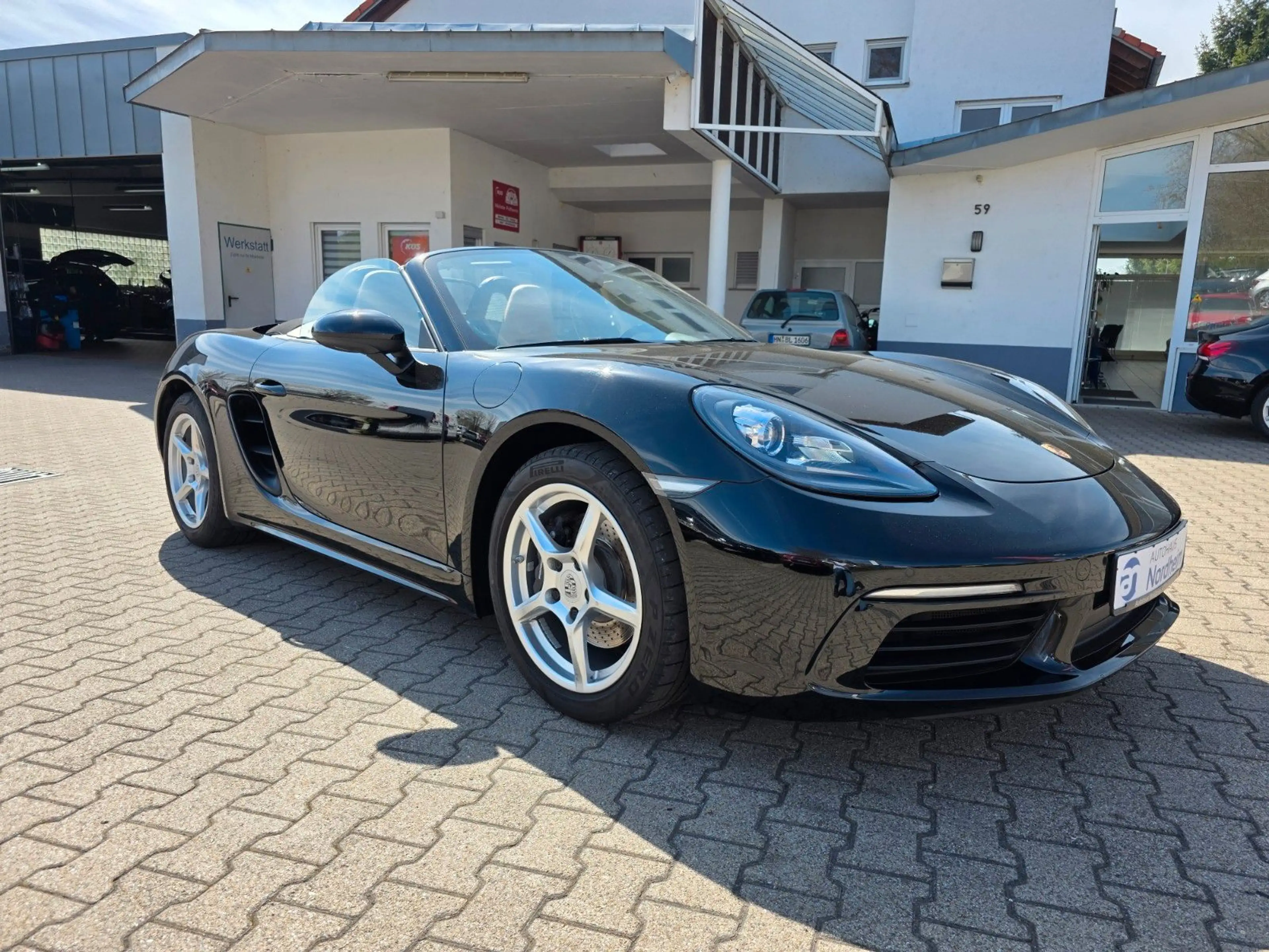 Porsche Boxster 718 Boxster Navi/LED/Leder/1.Hand — photo 4