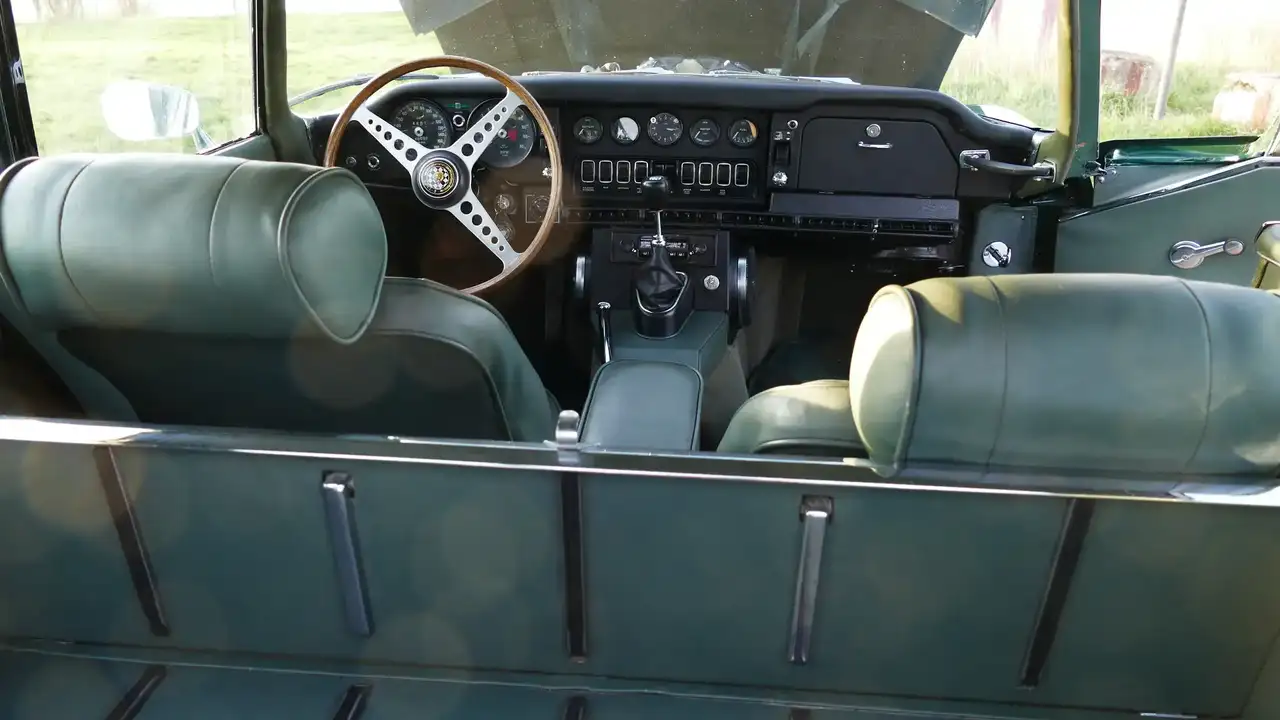 Jaguar E-Type MATCHING NUMBERS, MATCHING COLORS, foto 10
