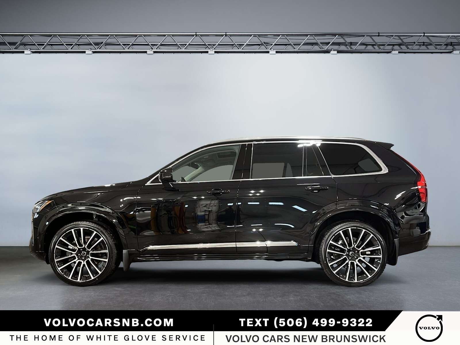 2026 Volvo XC90 B6 Plus Bright Theme alt 5