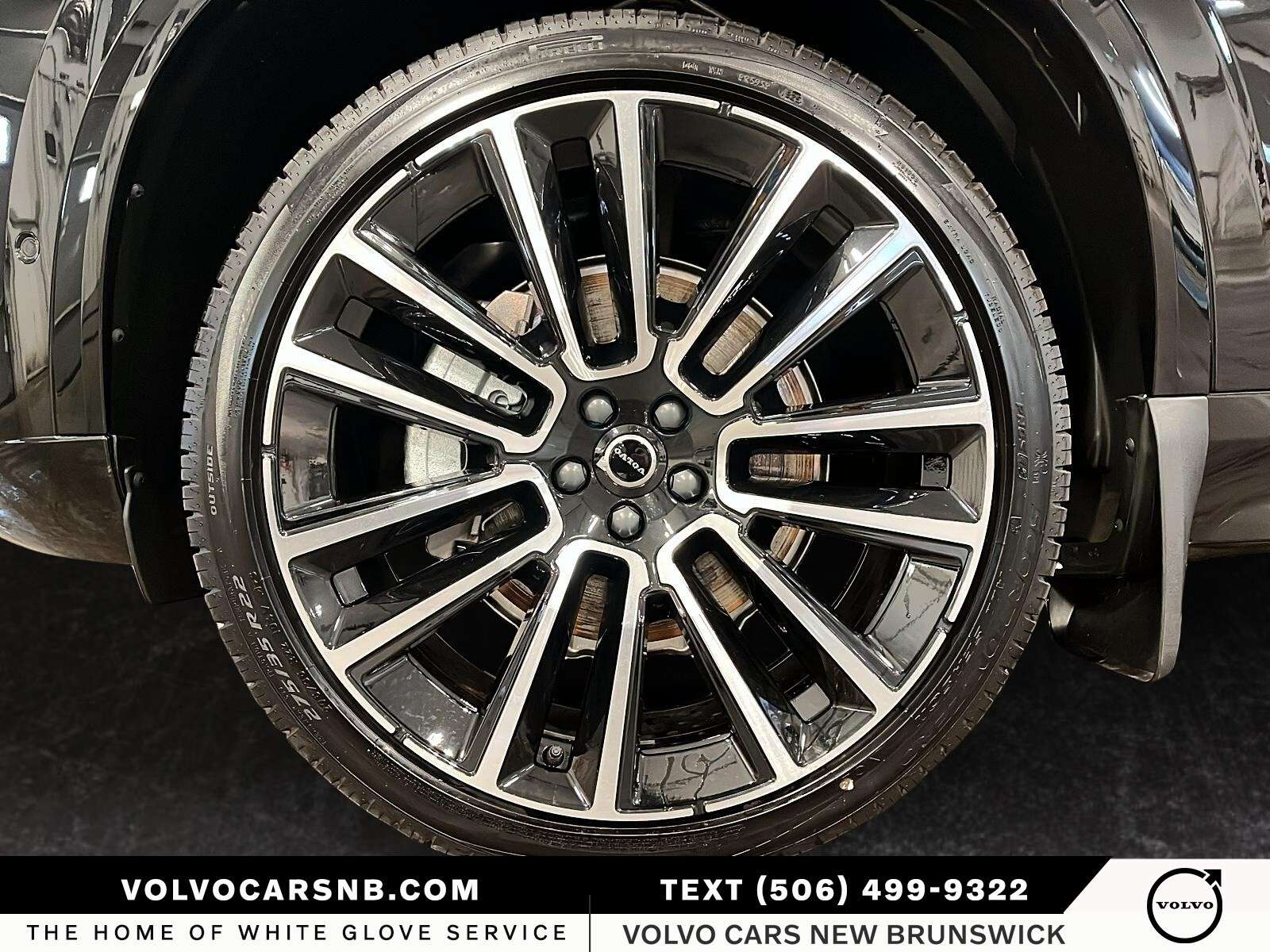 2026 Volvo XC90 B6 Plus Bright Theme thumb 7