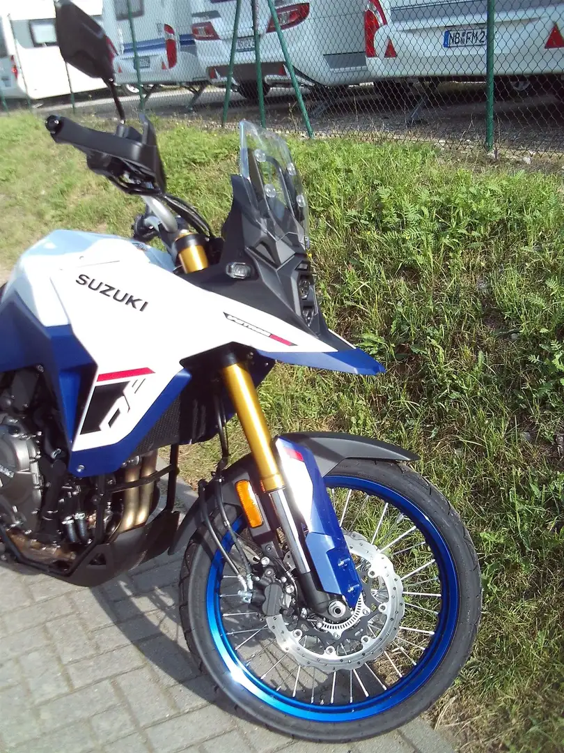 Suzuki V-Strom 800DE - 2