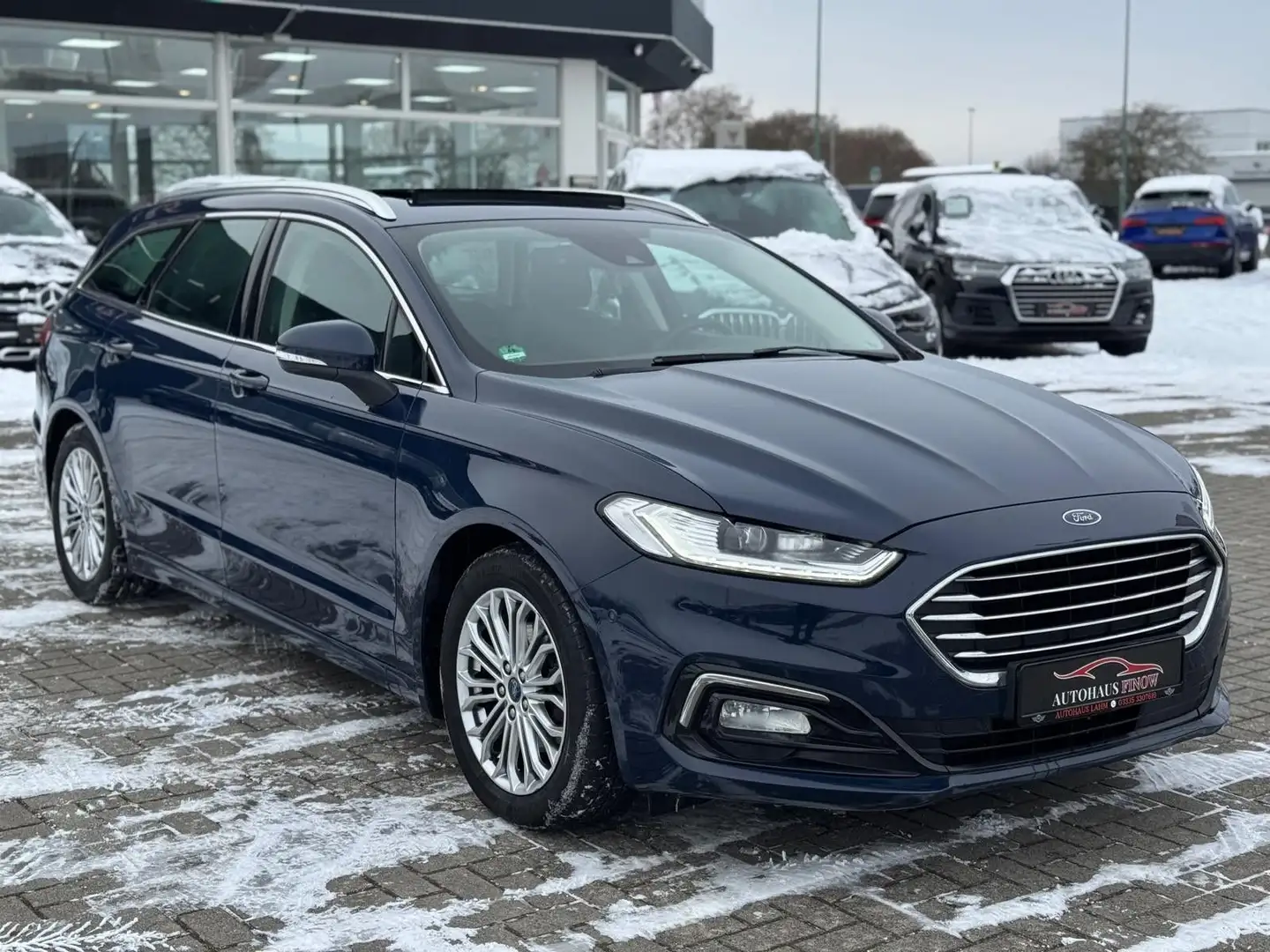 Ford Mondeo Turnier 2.0 D Titanium"PANO"LED"ACC"SHZ" Blau - 2