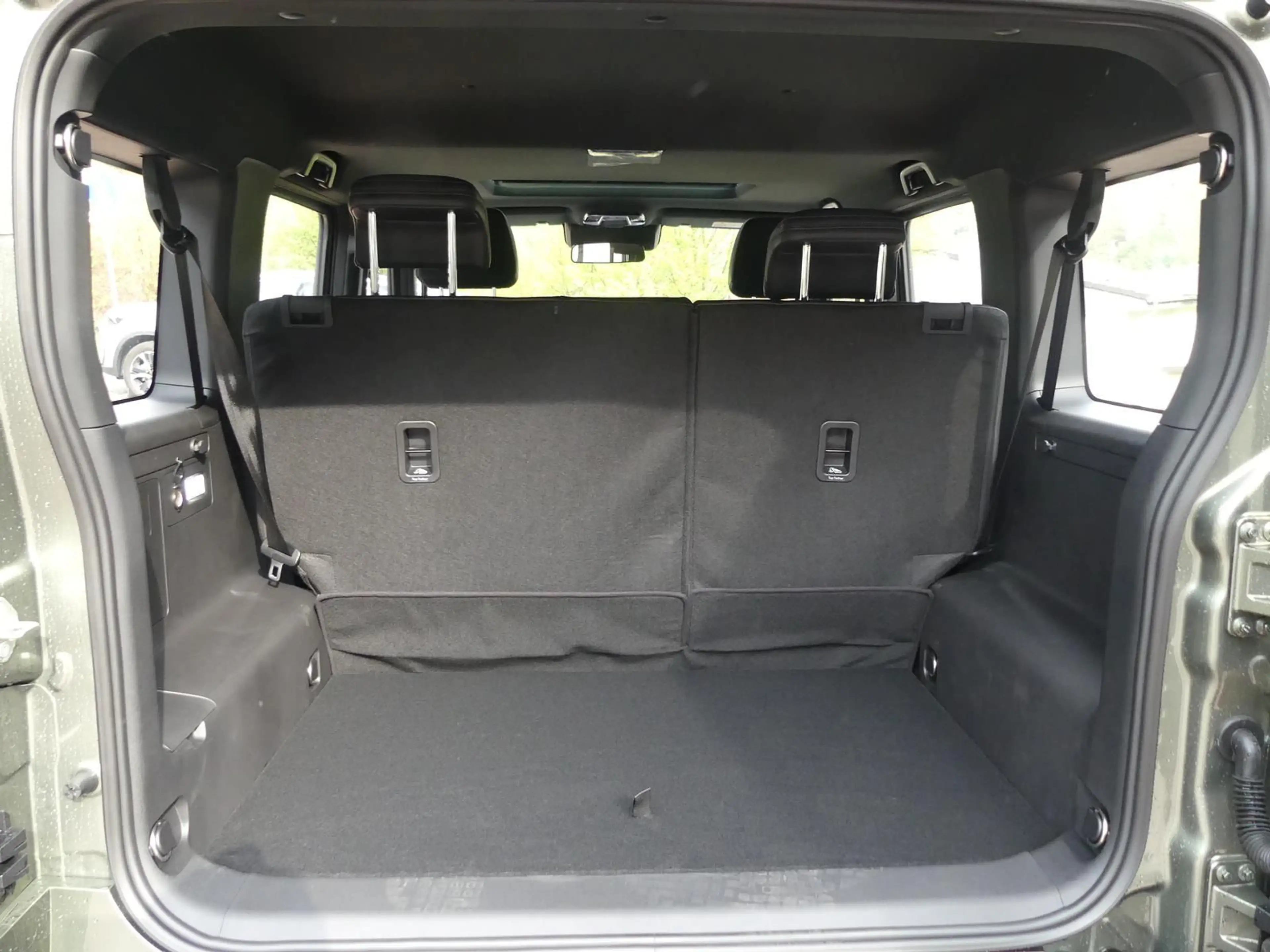 BAW 212 *4x4*Automatik*Leder*Kam*SHZ*LED*Seilwinde — photo 9