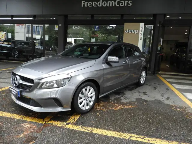 Mercedes-Benz A 160 D SPORT