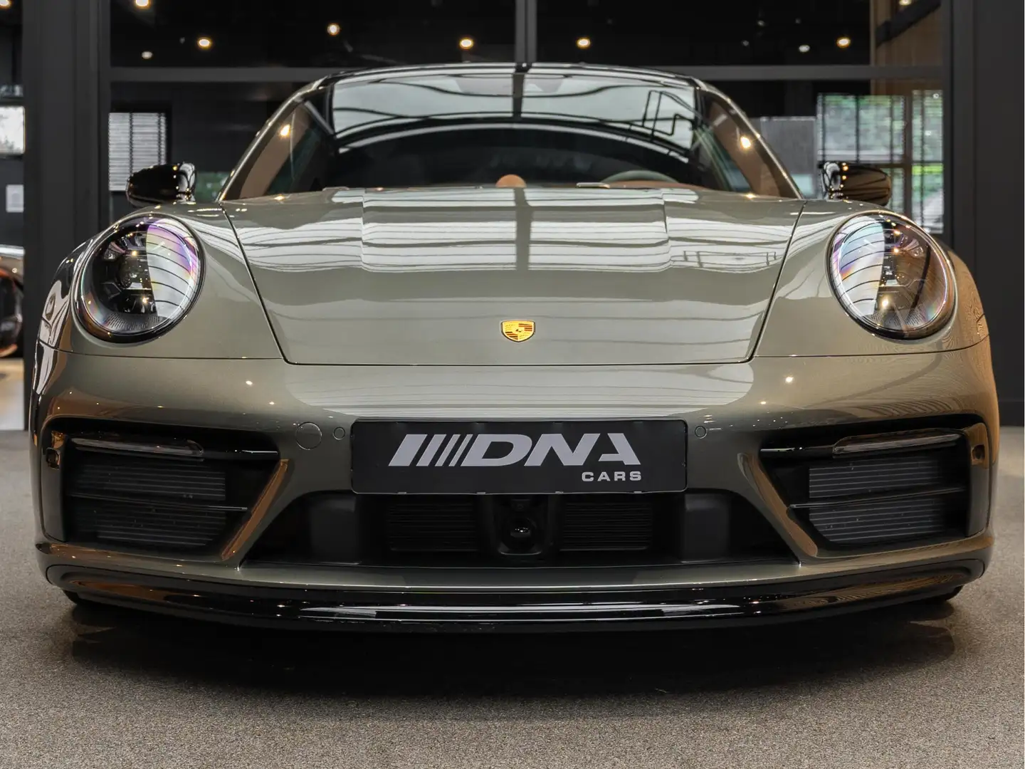 Porsche 992 992 Carrera GTS Burmester 930 Leder 911 3.0 Carrer Groen - 2