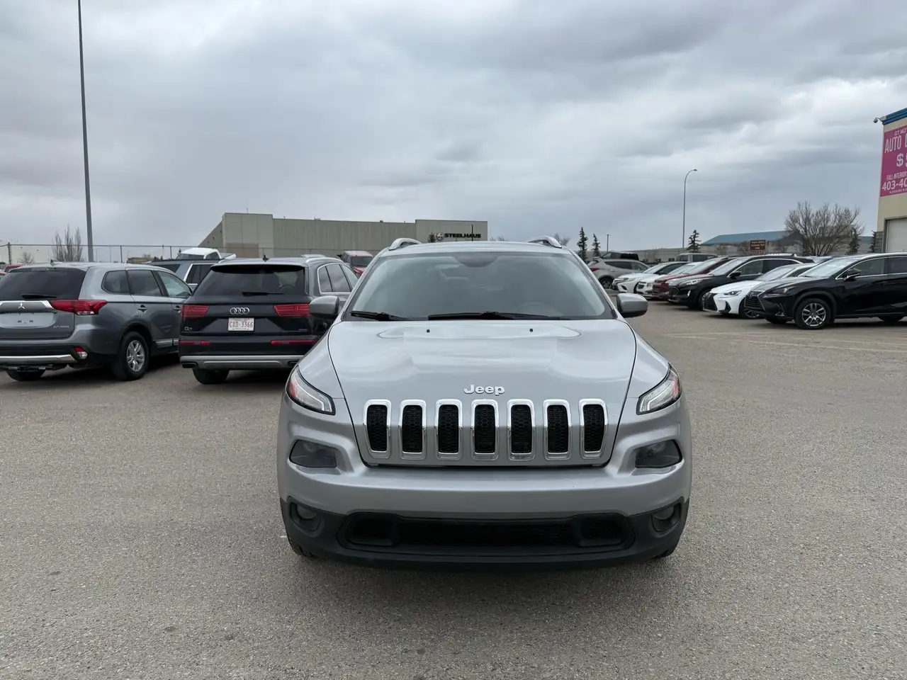Jeep Cherokee снимка Jeep Cherokee