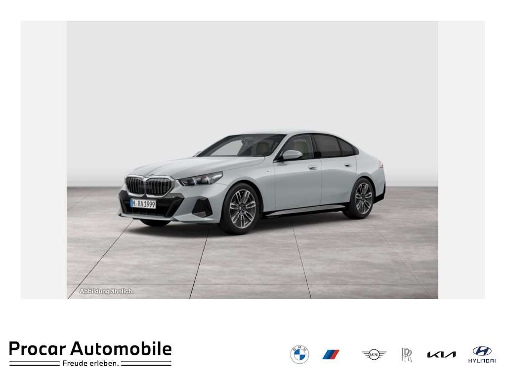 2023 BMW 520