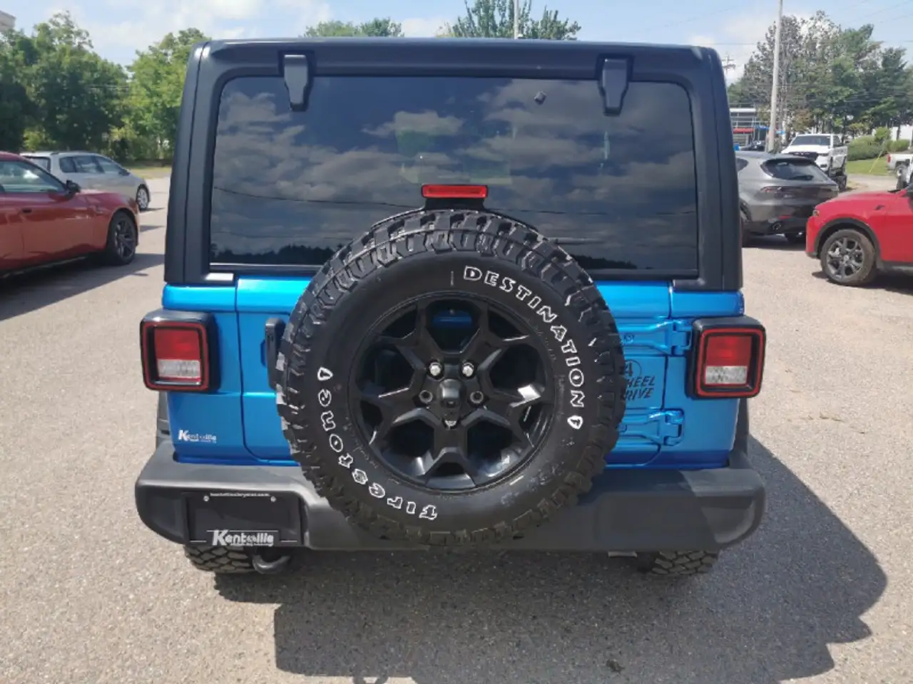 Jeep Wrangler снимка Jeep Wrangler
