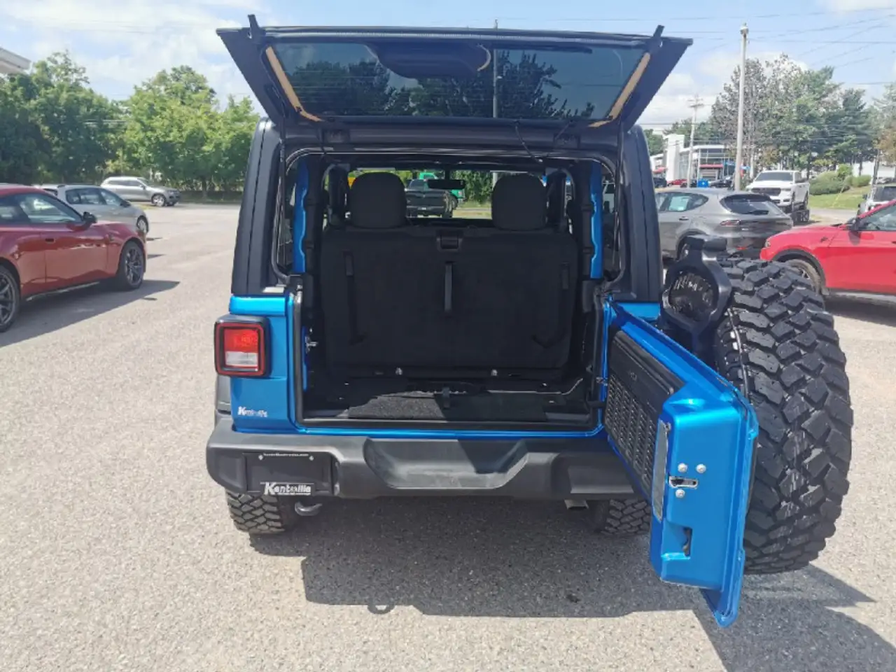 Jeep Wrangler снимка Jeep Wrangler