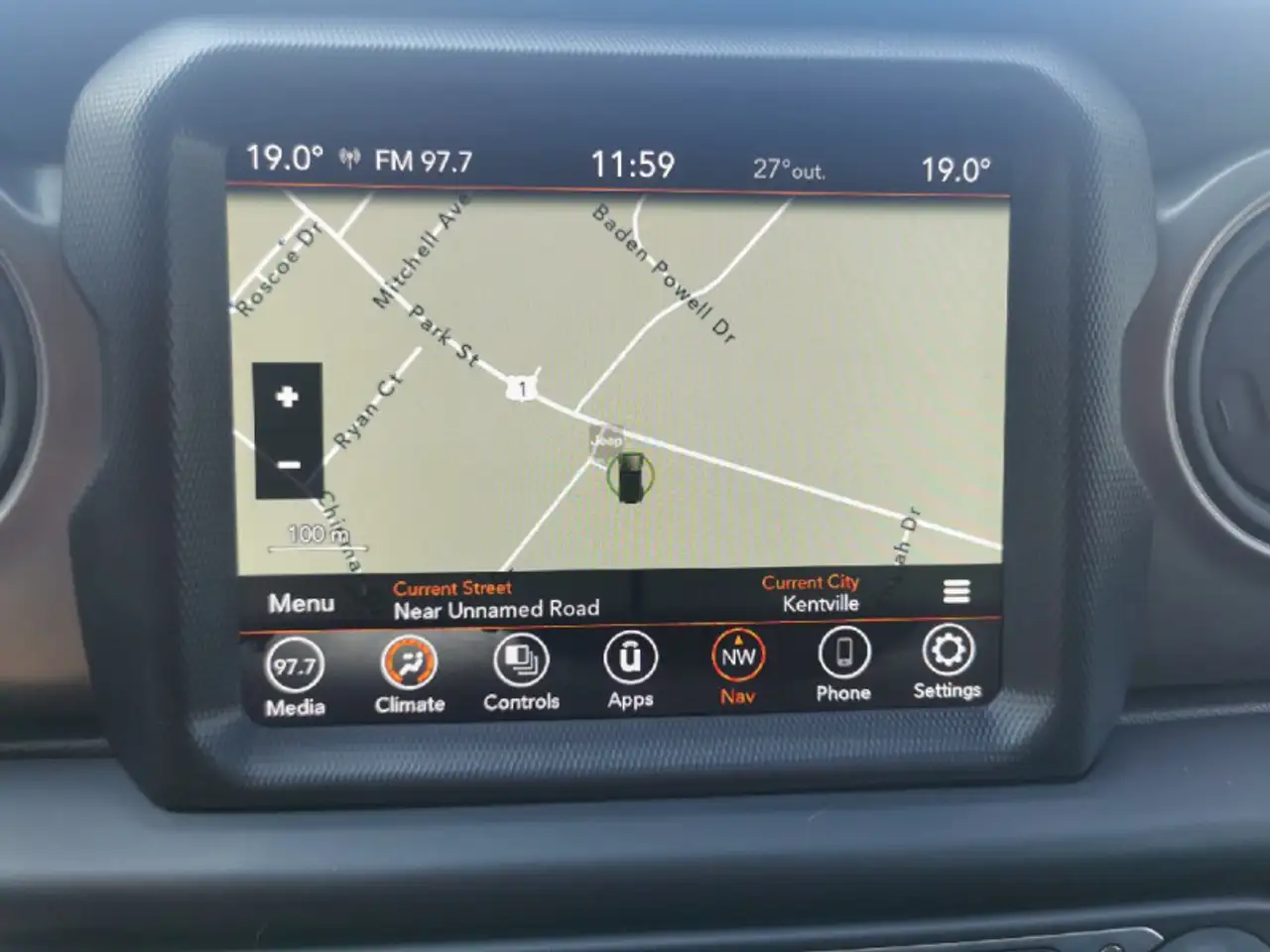 Jeep Wrangler снимка Jeep Wrangler